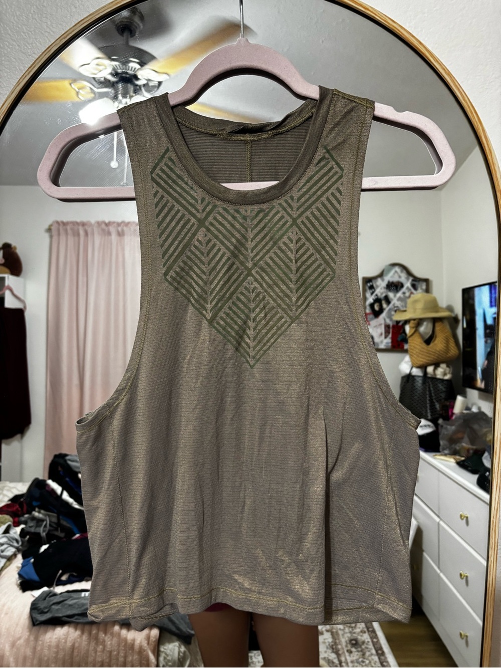 Lululemon tank
